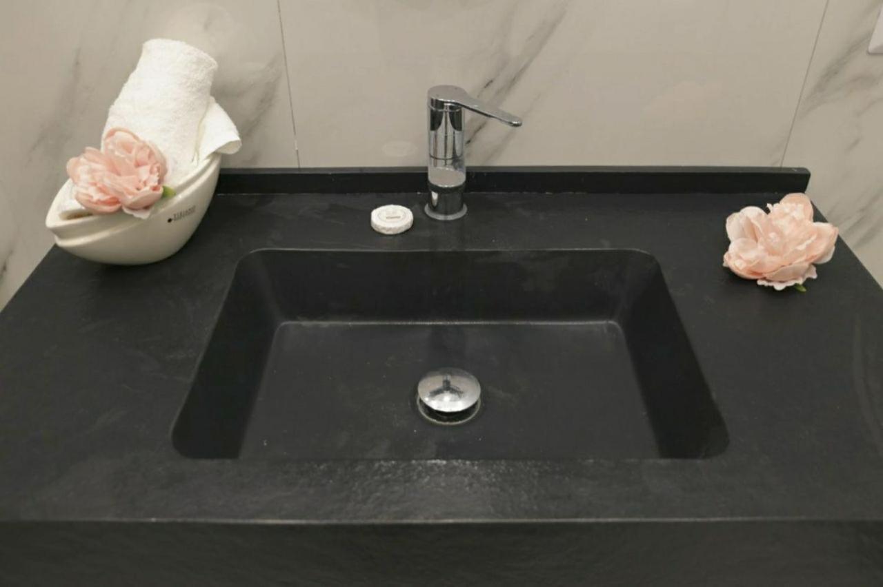 La Dukesca Chic Apartment Napoli Bagian luar foto