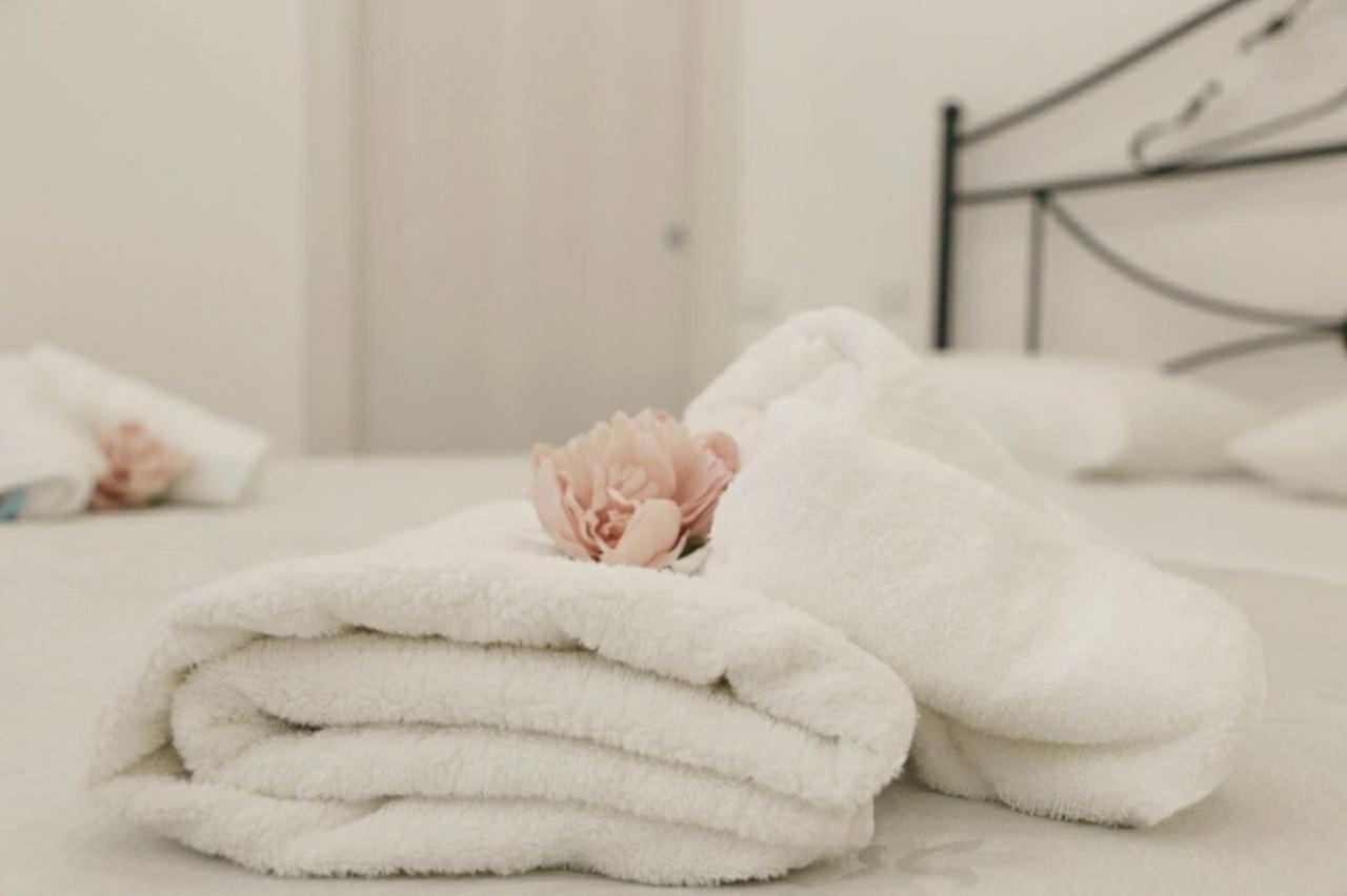 La Dukesca Chic Apartment Napoli Bagian luar foto