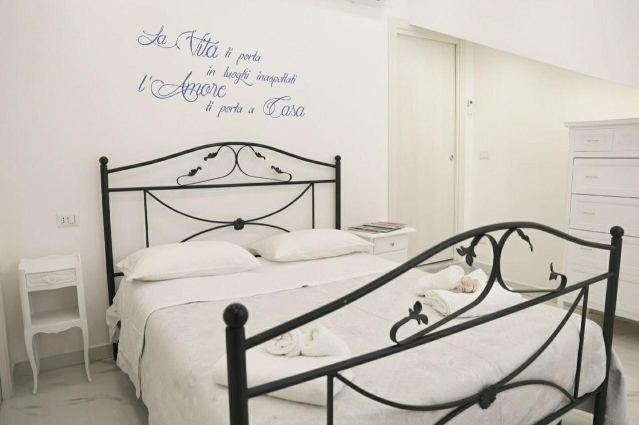 La Dukesca Chic Apartment Napoli Bagian luar foto