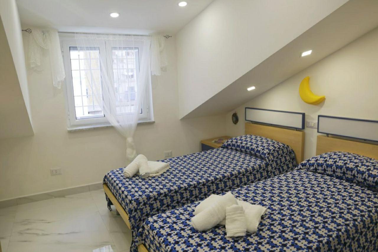 La Dukesca Chic Apartment Napoli Bagian luar foto