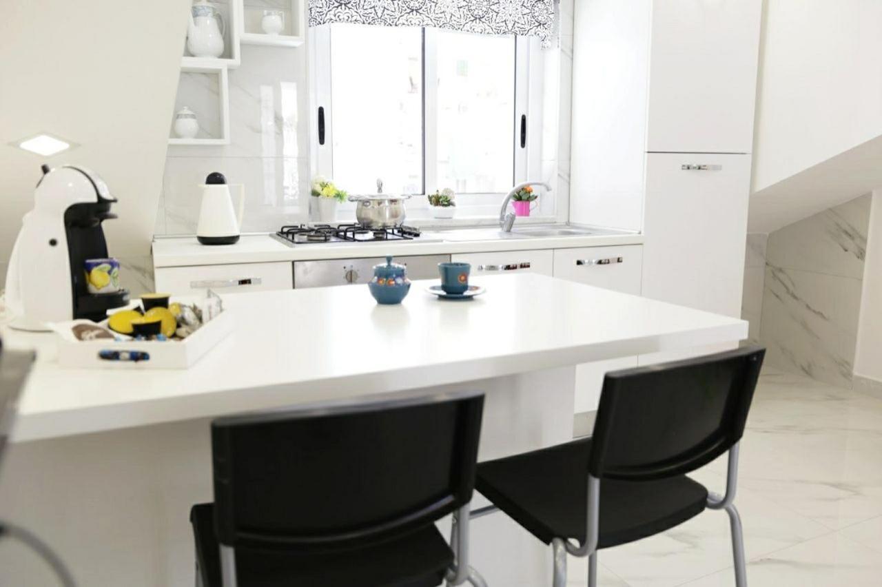 La Dukesca Chic Apartment Napoli Bagian luar foto