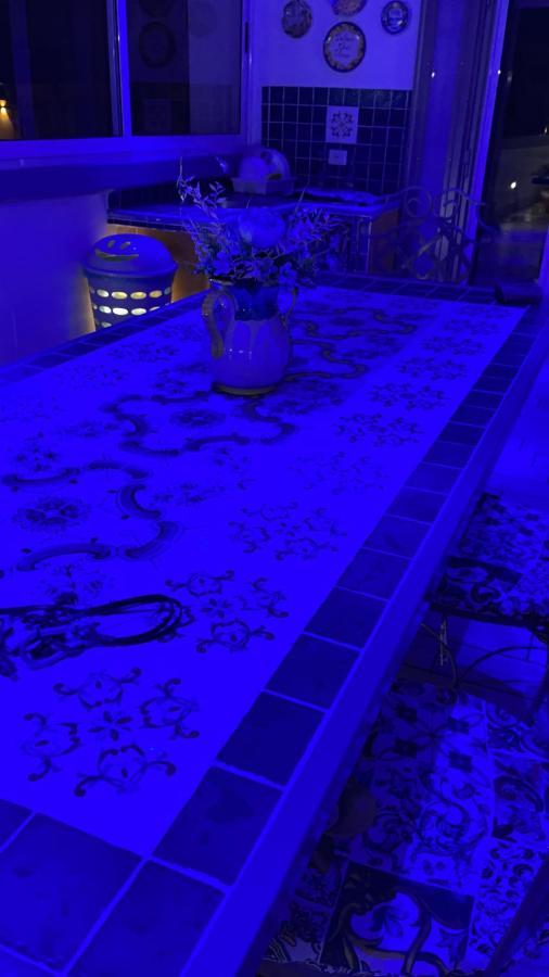 La Dukesca Chic Apartment Napoli Bagian luar foto